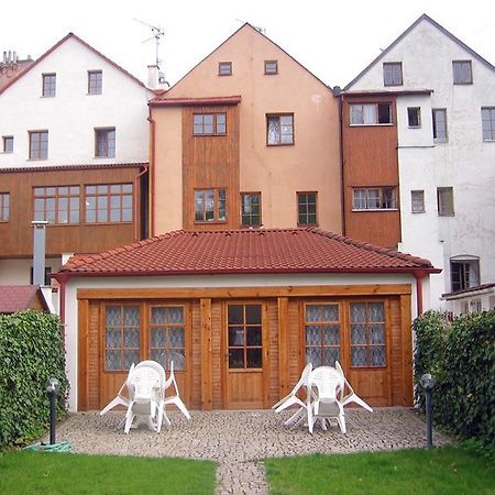 Penzion 102 Pardubice Extérieur photo