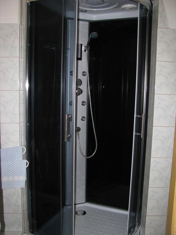 Penzion 102 Pardubice Extérieur photo