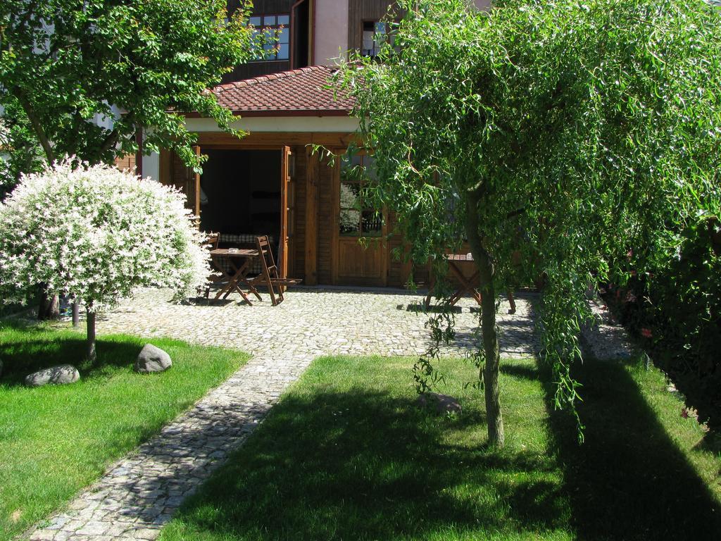 Penzion 102 Pardubice Extérieur photo