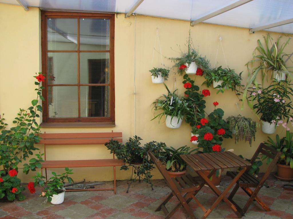 Penzion 102 Pardubice Extérieur photo